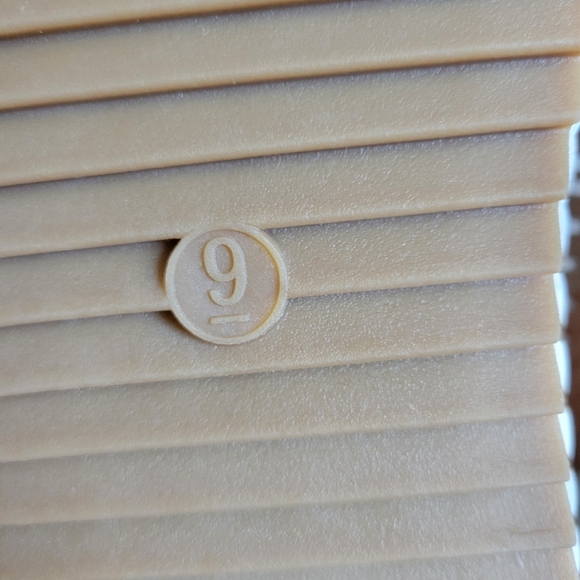 NWOT Universal thread shoes - Picture 6 of 7